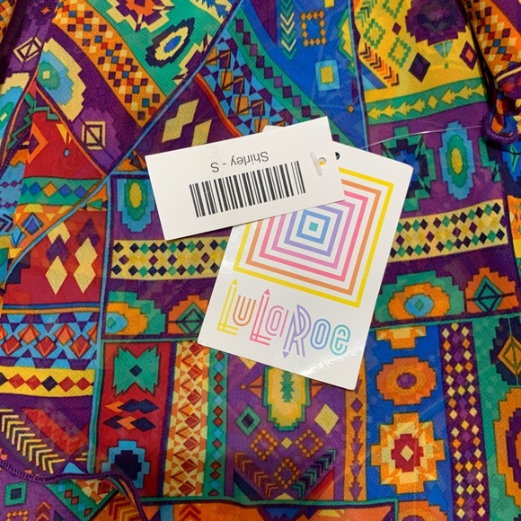 SOLD M NWT LuLaRoe Shirley - Picture 2 of 3